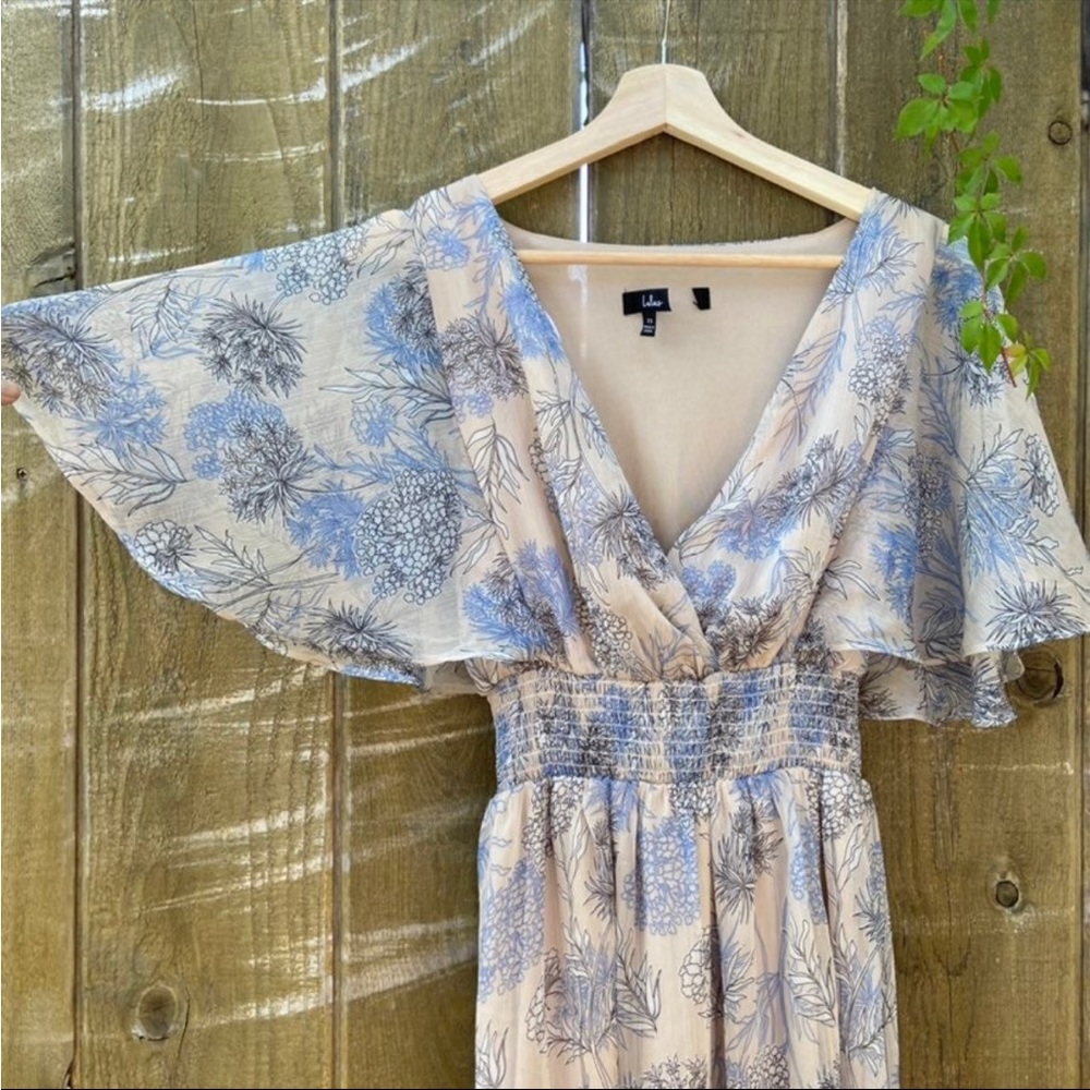 🌿 Romantic Pastel Floral Print Flutter-Sleeve Chiffon Midi Dress 🌿
